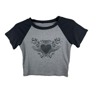 ROMWE Grey and black cropped raglan tee with a heart design Size small